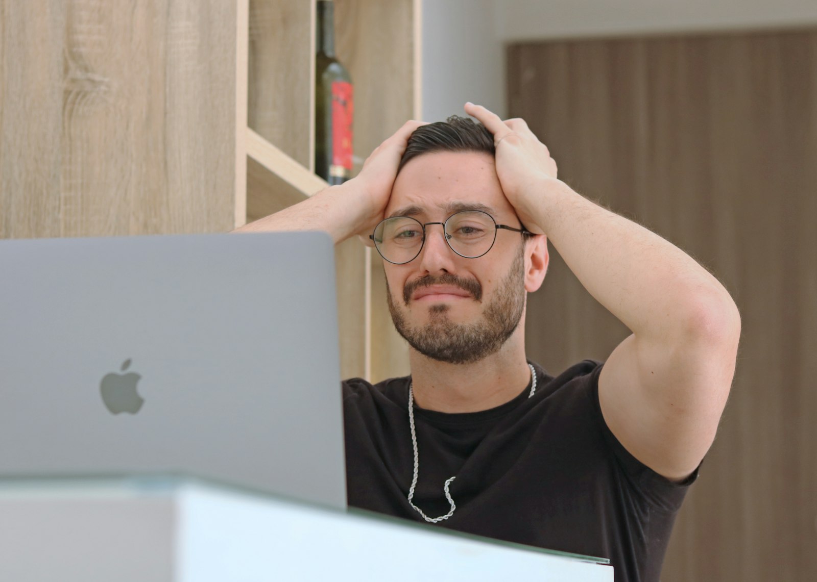 Managing online store challenge frustrated owner - Warsi Digital Finance